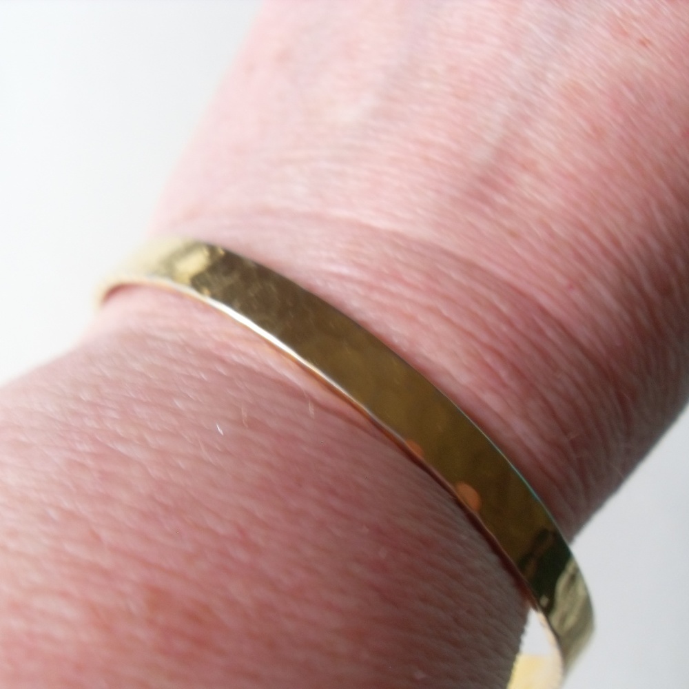 Joan Rivers Gold Bangle, Hammered look - Picture 5 of 5